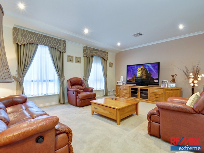 13 Venice Entrance, Iluka WA 6028