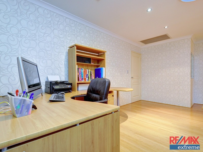 13 Venice Entrance, Iluka WA 6028