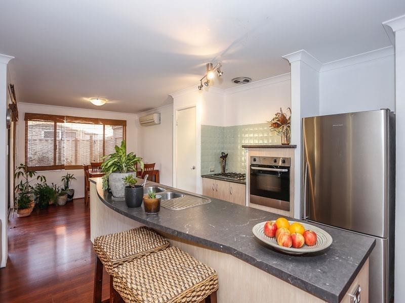 8 Tetbury Road, Butler WA 6036