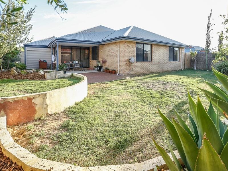 8 Tetbury Road, Butler WA 6036