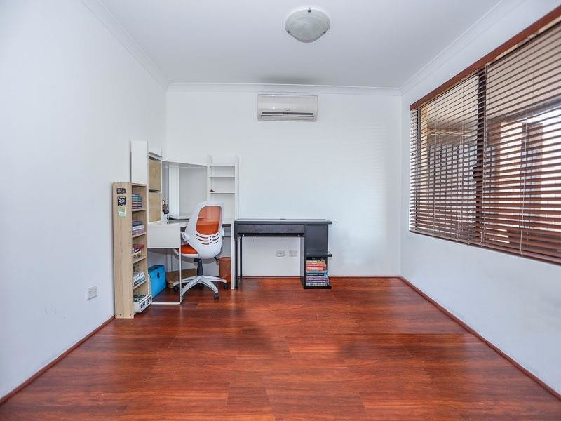 8 Tetbury Road, Butler WA 6036