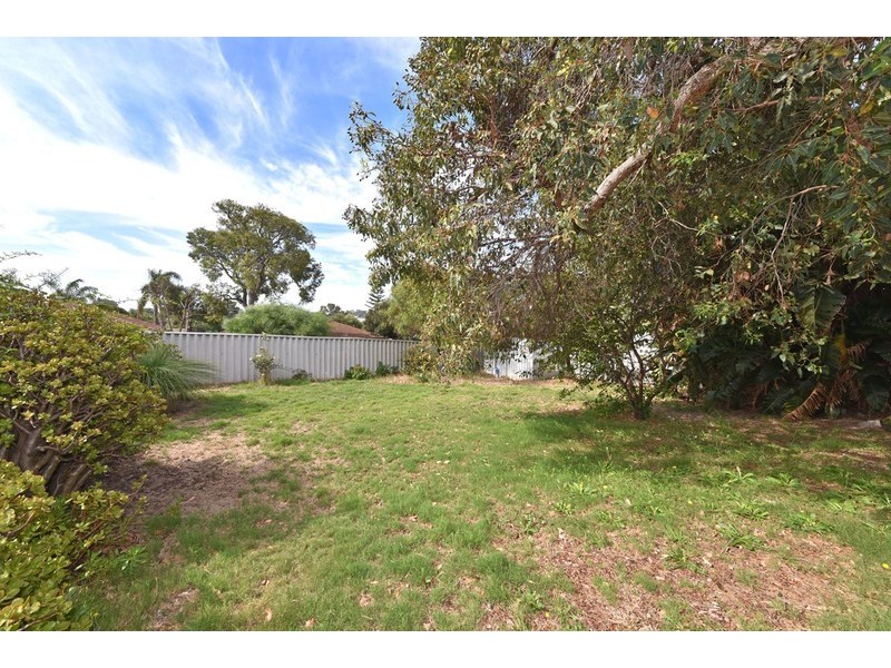 45 Ellendale Drive, Heathridge WA 6027