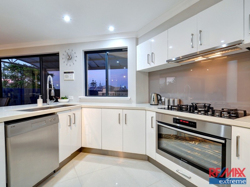 45 Savannah Way, Iluka WA 6028