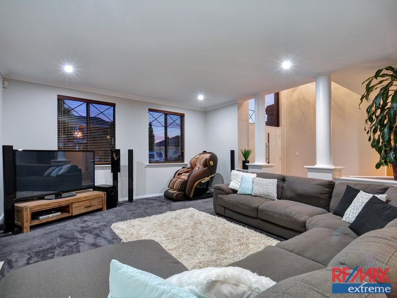 45 Savannah Way, Iluka WA 6028