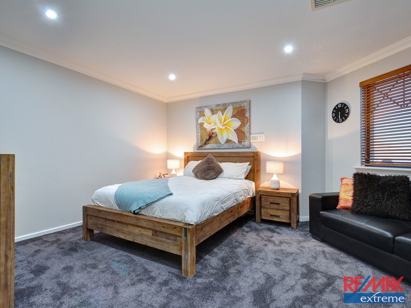 45 Savannah Way, Iluka WA 6028