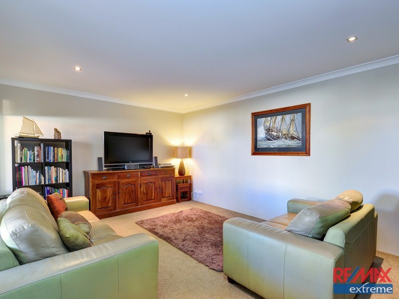 15 Langmuir Way, Tapping WA 6065