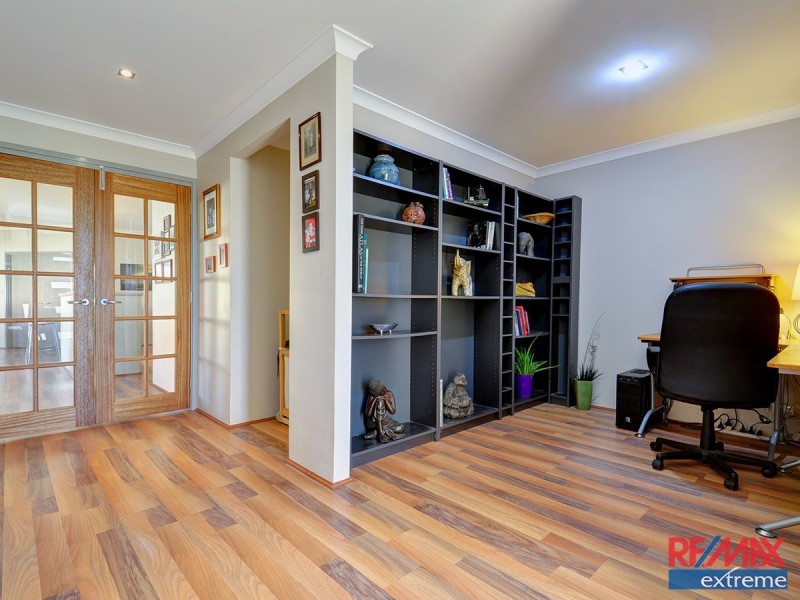 15 Langmuir Way, Tapping WA 6065