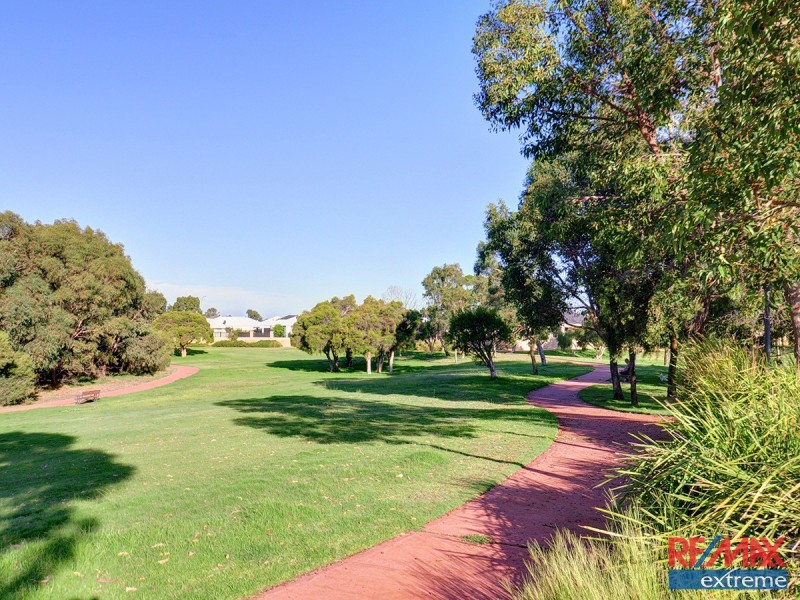 15 Langmuir Way, Tapping WA 6065