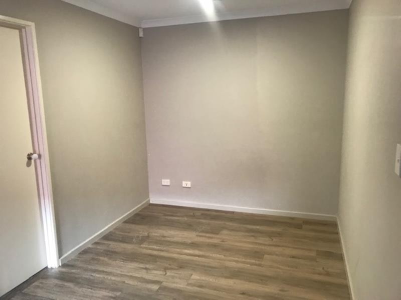 32 Archimedes Crescent, Tapping WA 6065