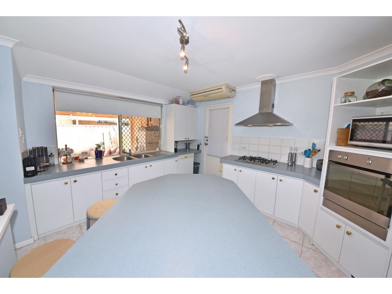 22 Fisherton Circuit, Kinross WA 6028