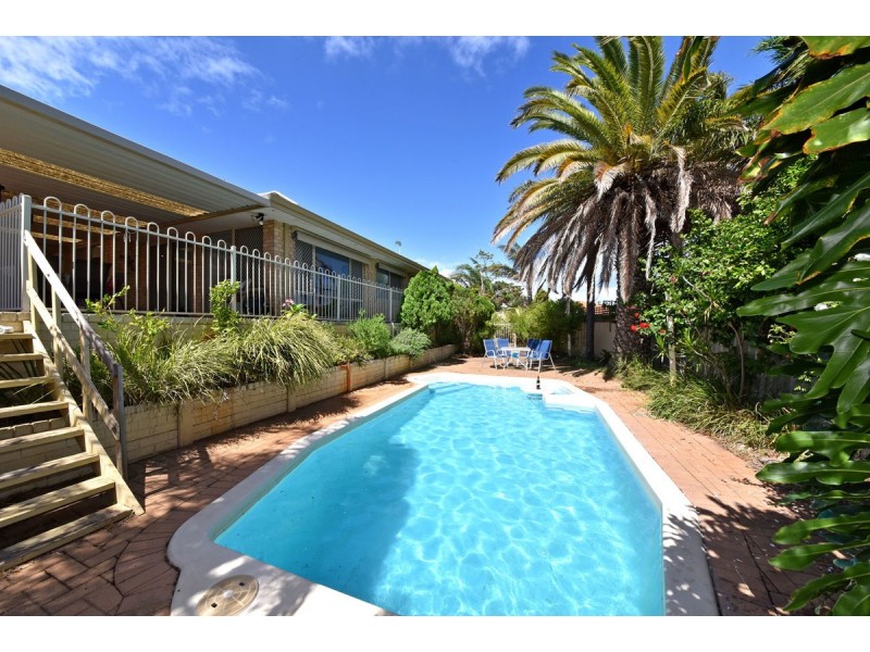 22 Fisherton Circuit, Kinross WA 6028