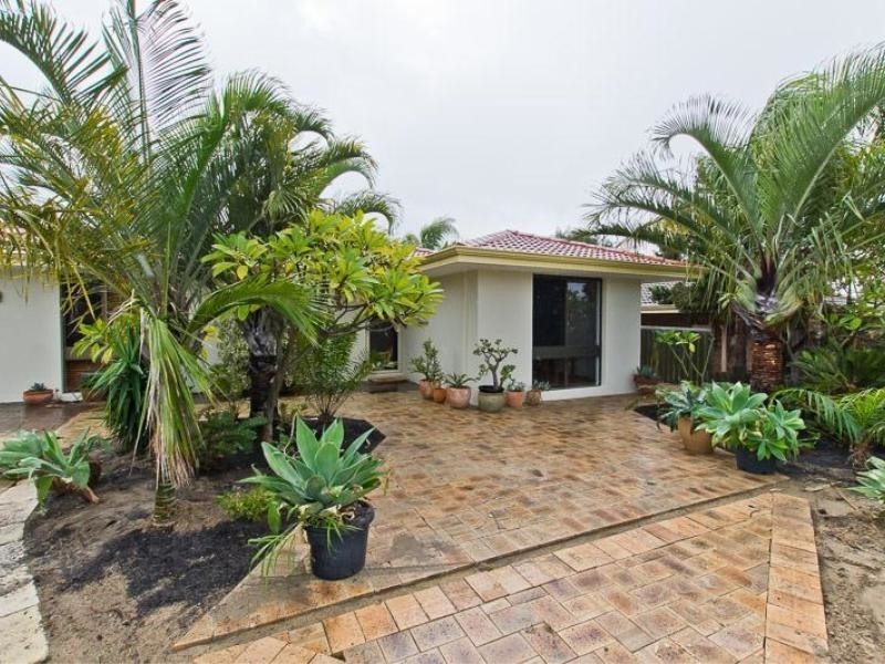 14 Littorina Avenue, Heathridge WA 6027