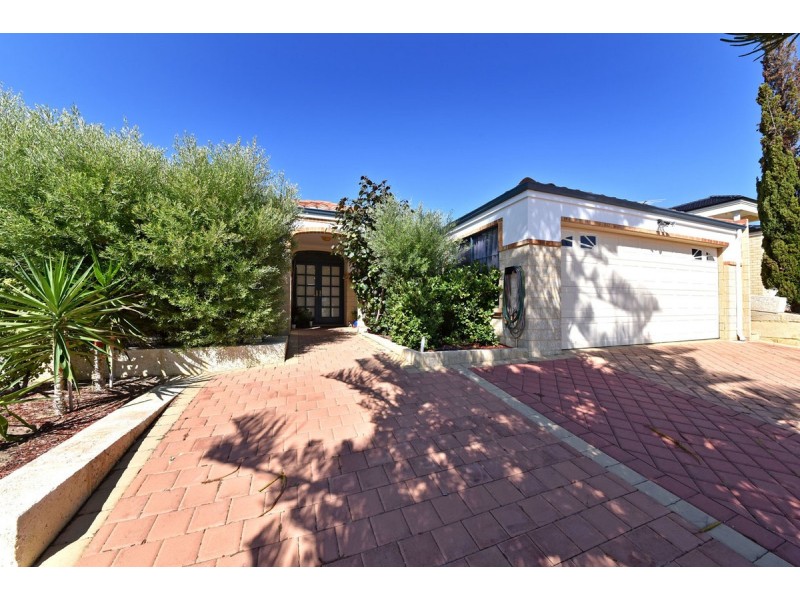 138 Rothesay Heights, Mindarie WA 6030