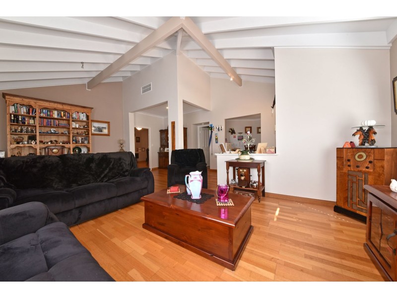 138 Rothesay Heights, Mindarie WA 6030