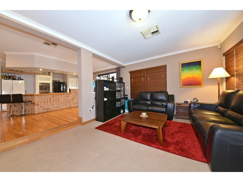 138 Rothesay Heights, Mindarie WA 6030