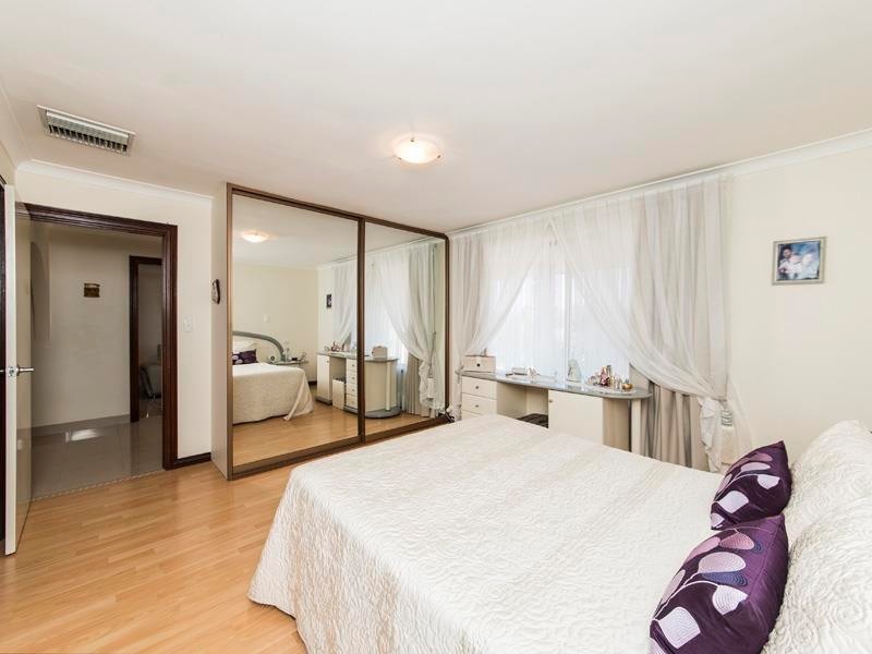 31 Herreshoff Ramble, Ocean Reef WA 6027