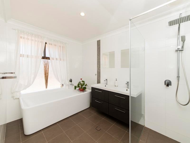 31 Herreshoff Ramble, Ocean Reef WA 6027