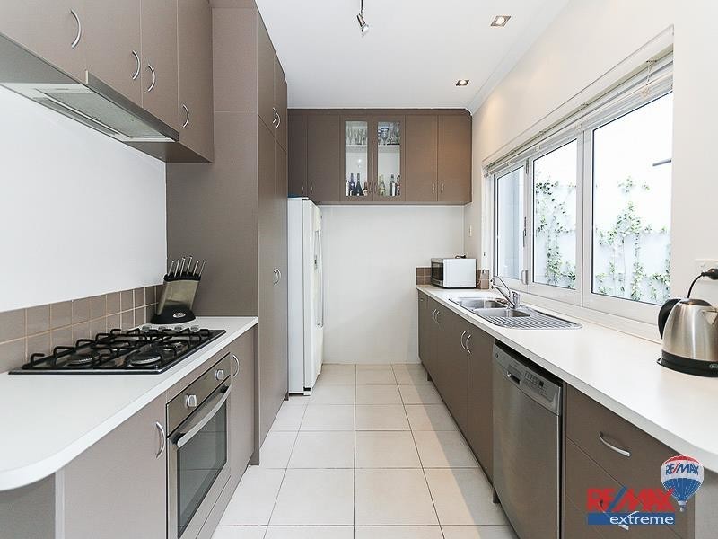 6 Durley Way, Butler WA 6036