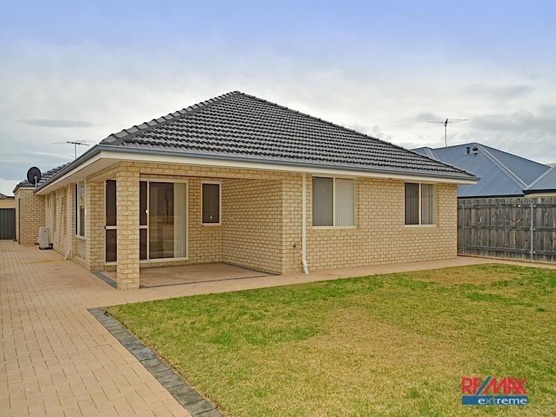 55 Sirius Ramble, Quinns Rocks WA 6030