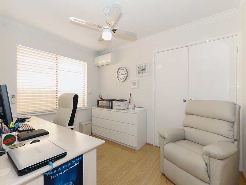 11 Lauder Place, Kinross WA 6028