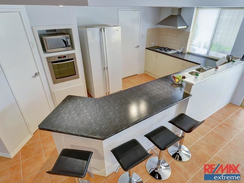 96 Manchester Drive, Hocking WA 6065