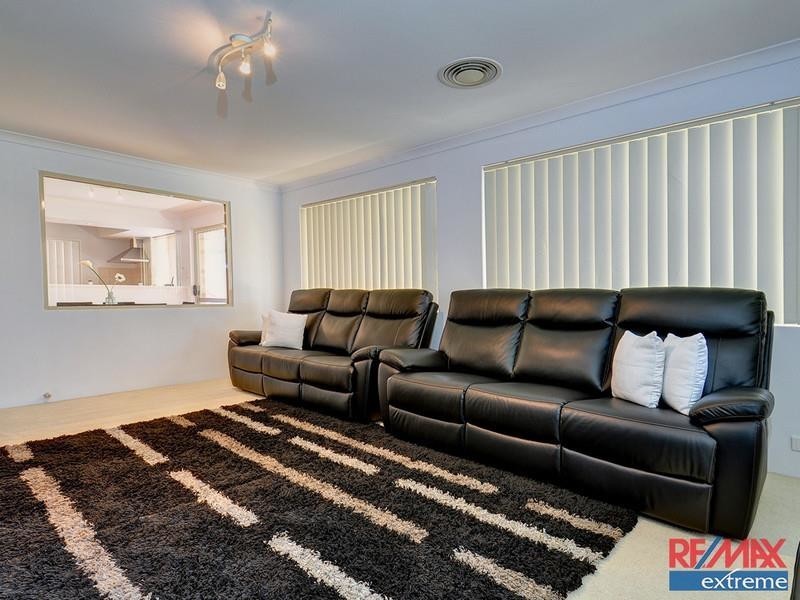 96 Manchester Drive, Hocking WA 6065