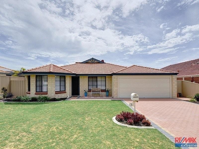 5 Indiana Way, Hocking WA 6065