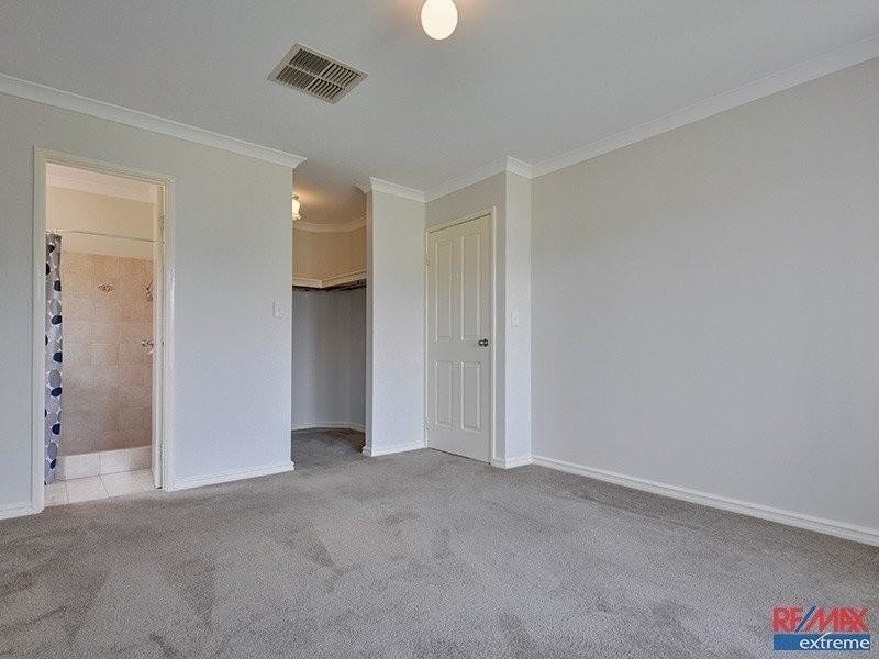 5 Indiana Way, Hocking WA 6065