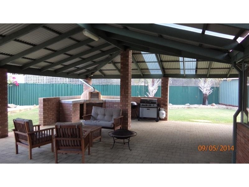 5 Amber Grove, Ballajura WA 6066