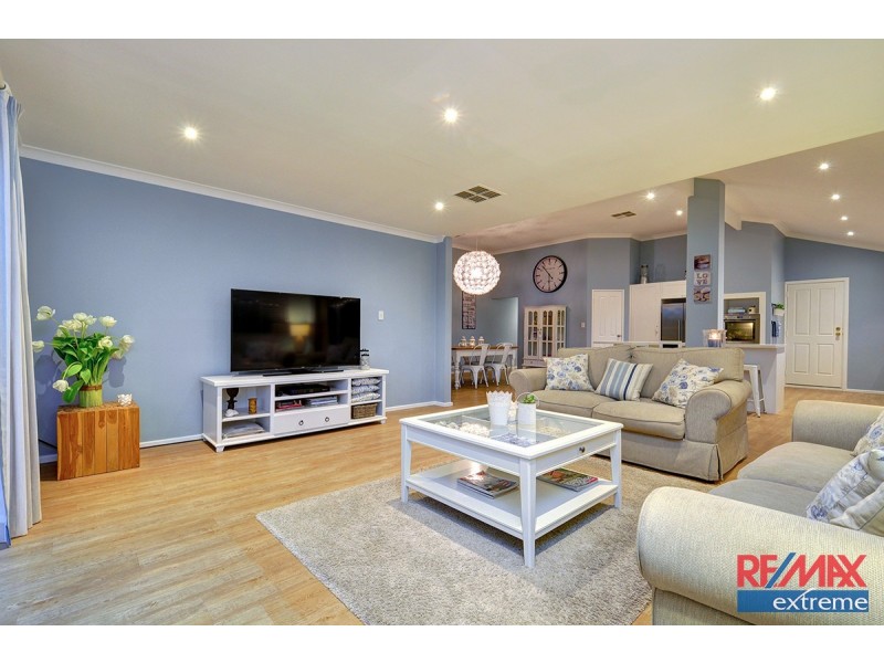 22 St. Sebastien Chase, Iluka WA 6028