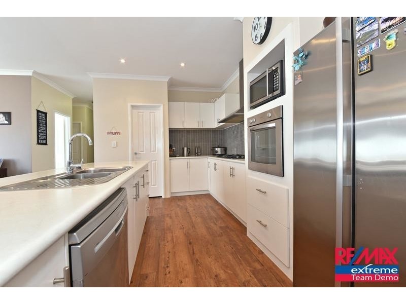 25 Spring Hill, Tapping WA 6065