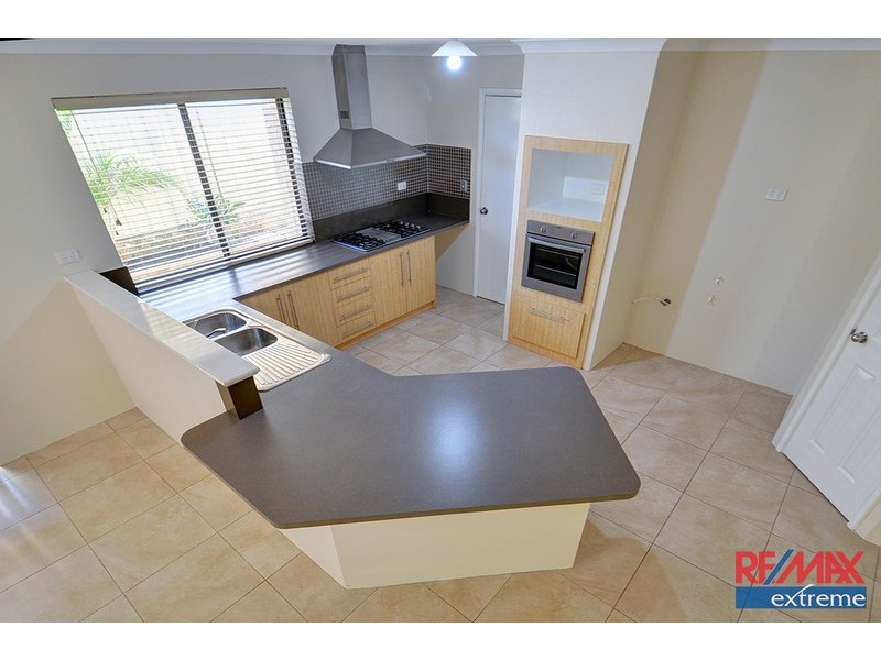 36 Kareela Meander, Tapping WA 6065