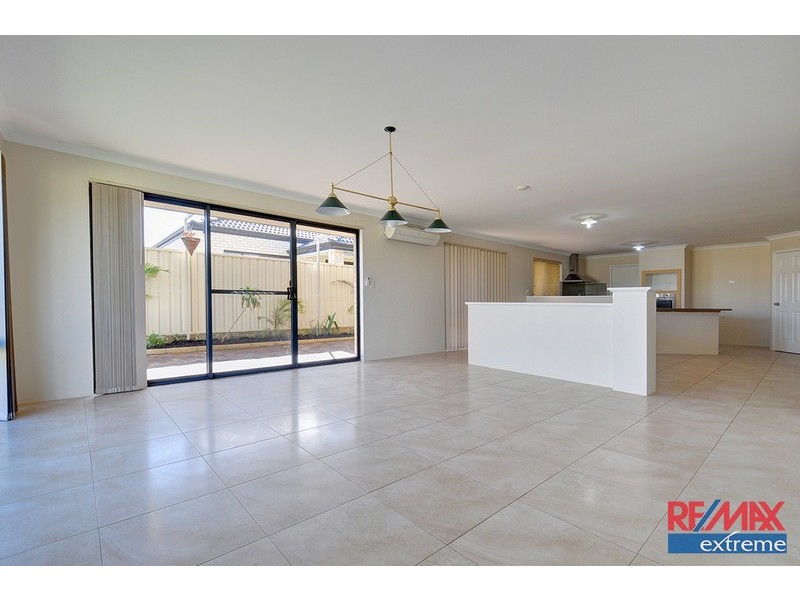 36 Kareela Meander, Tapping WA 6065