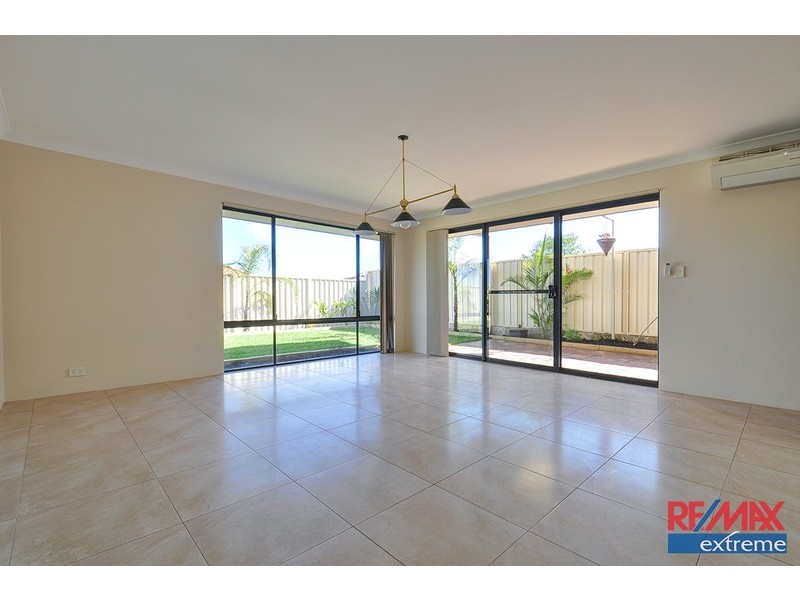 36 Kareela Meander, Tapping WA 6065