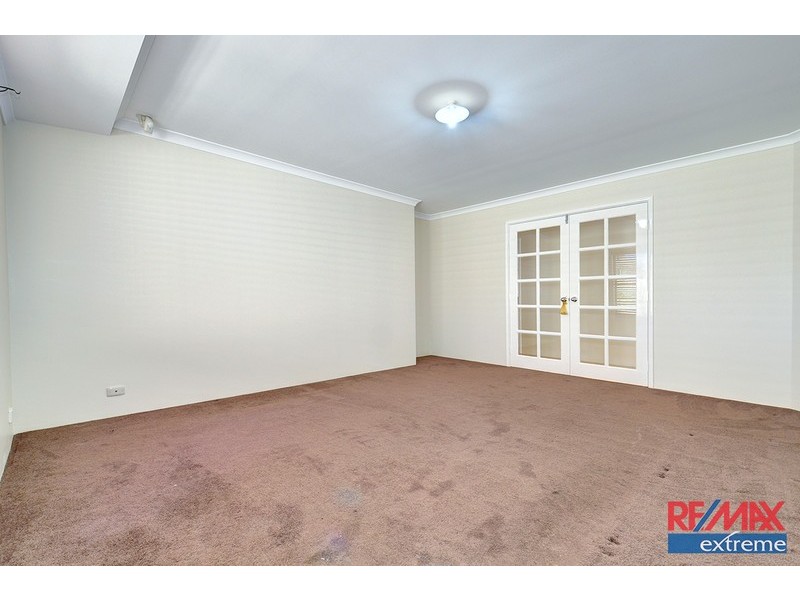 36 Kareela Meander, Tapping WA 6065