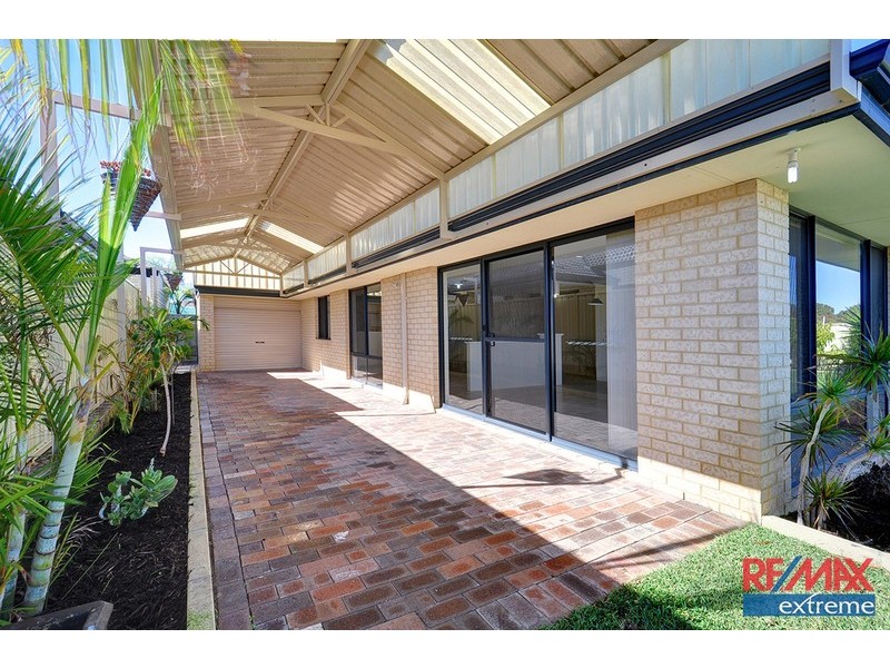 36 Kareela Meander, Tapping WA 6065