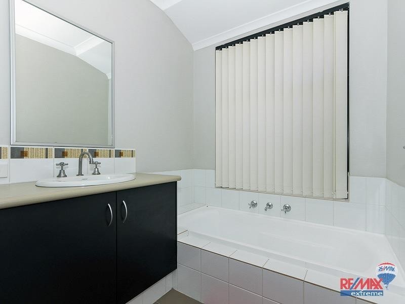 27 Salterforth Road, Butler WA 6036