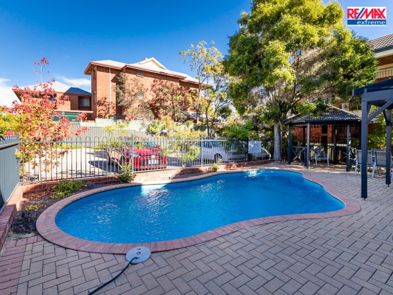 2/8 King George Street, Victoria Park WA 6100