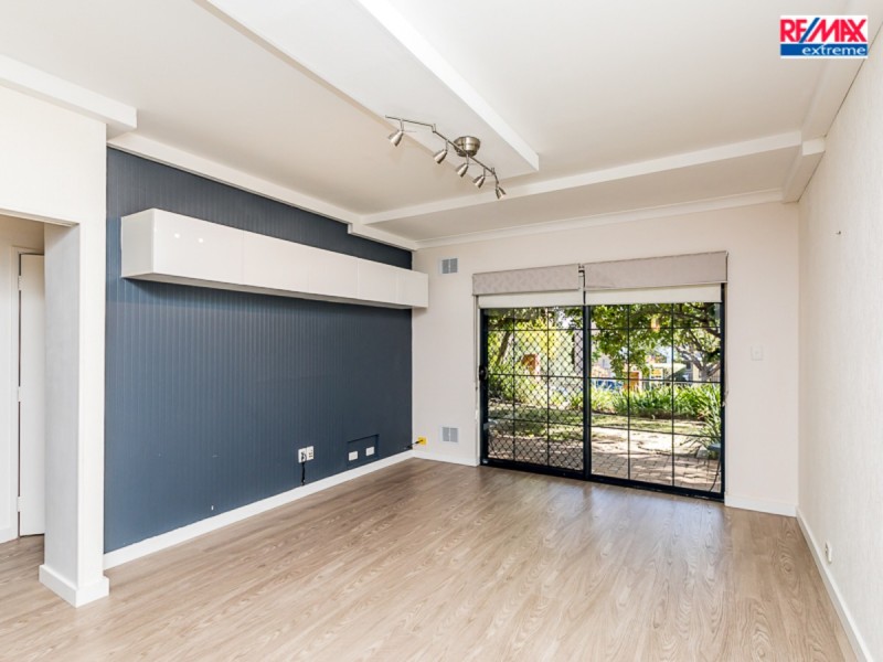 2/8 King George Street, Victoria Park WA 6100