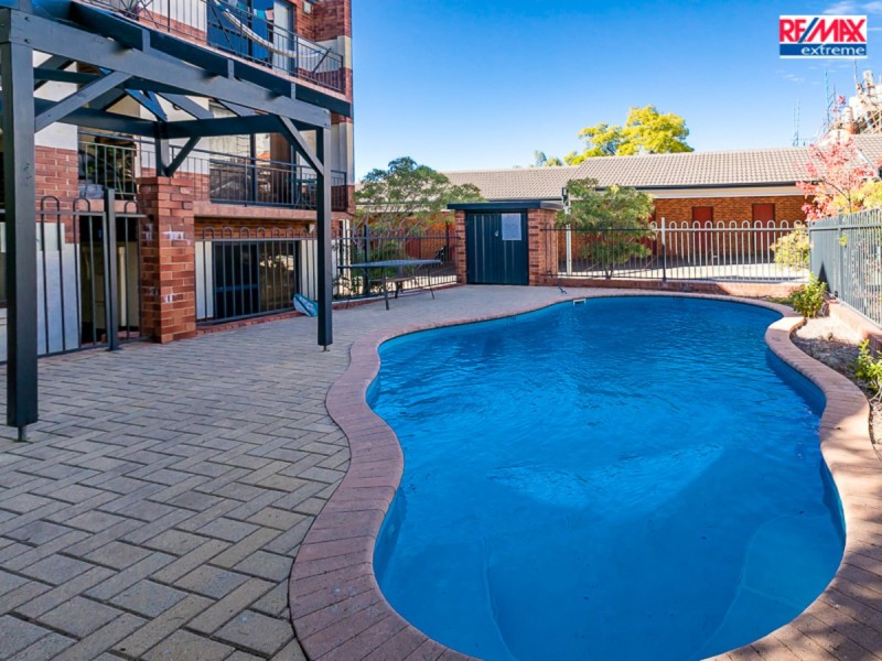 2/8 King George Street, Victoria Park WA 6100