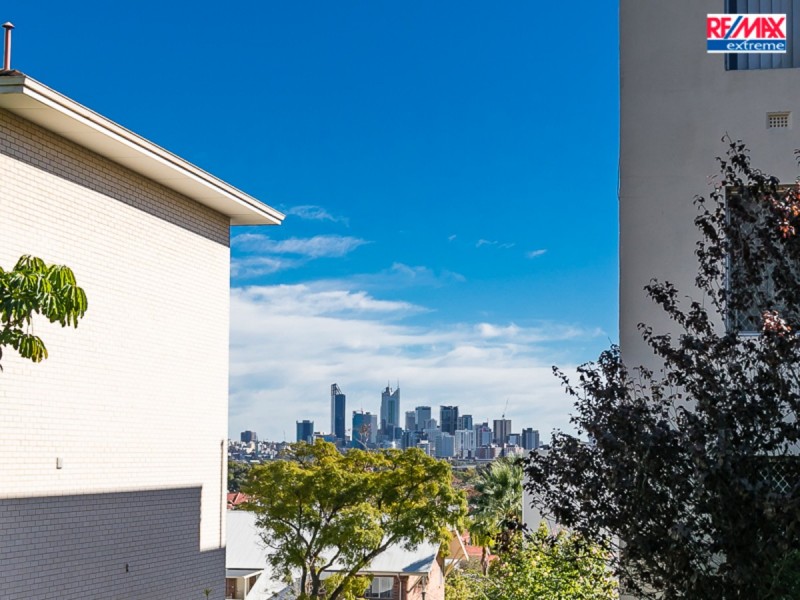 2/8 King George Street, Victoria Park WA 6100