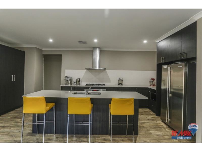 154 St Stephens Crescent, Tapping WA 6065