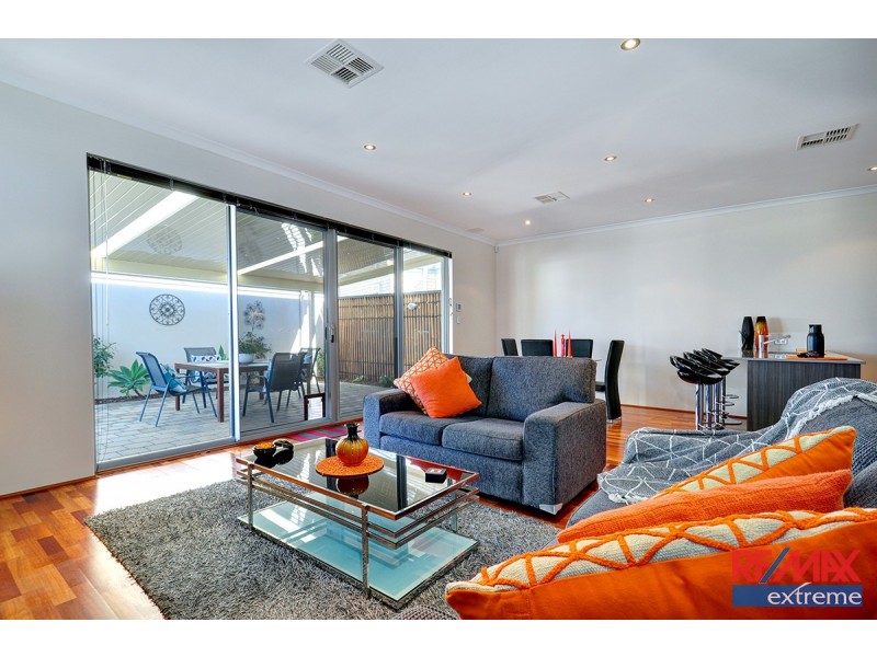 7 Ardara Bend, Butler WA 6036