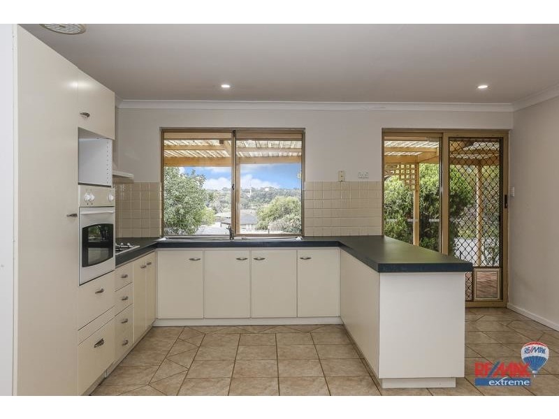 14B Coquina Close, Heathridge WA 6027