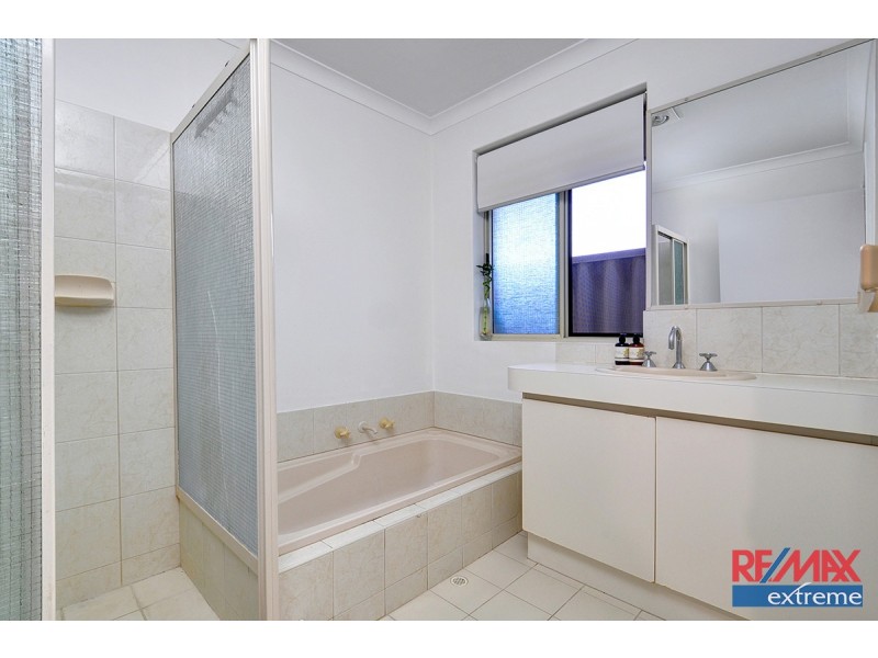 1/18 Bennevis Turn, Kinross WA 6028