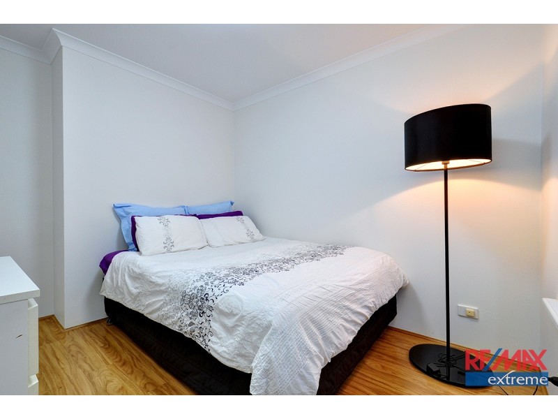 1/18 Bennevis Turn, Kinross WA 6028