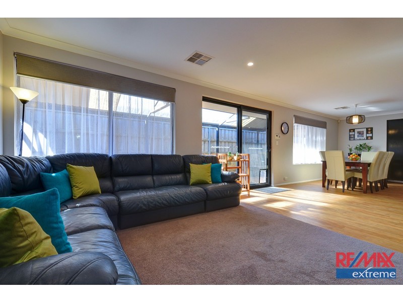 15 Mowbray Square, Clarkson WA 6030