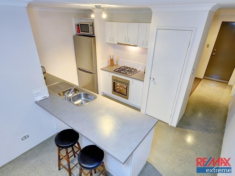 17 Grandis Boulevard, Banksia Grove WA 6031