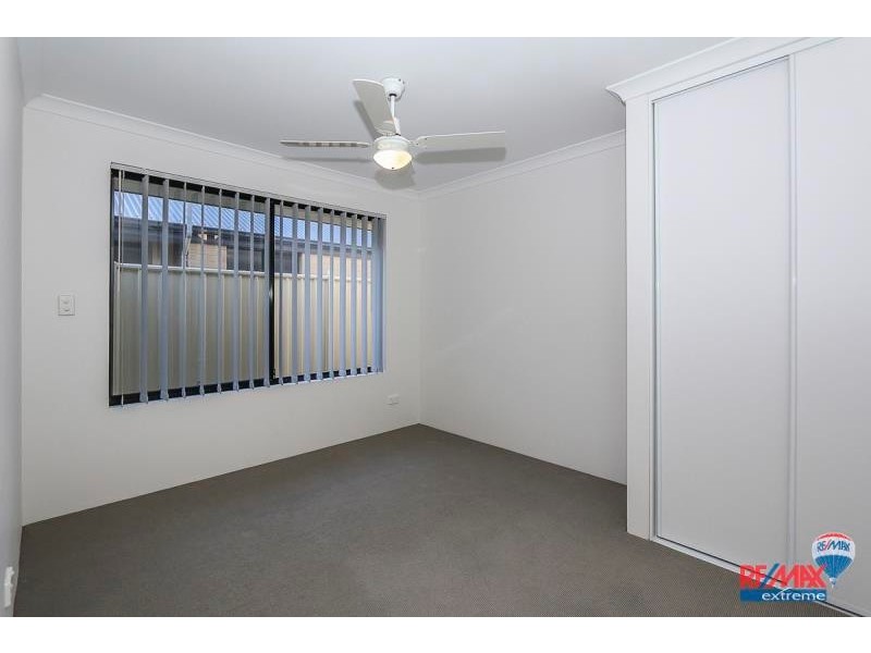 15 Cyandra Loop, Banksia Grove WA 6031