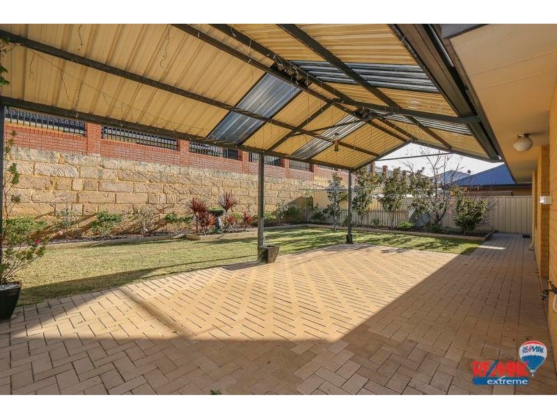 15 Cyandra Loop, Banksia Grove WA 6031